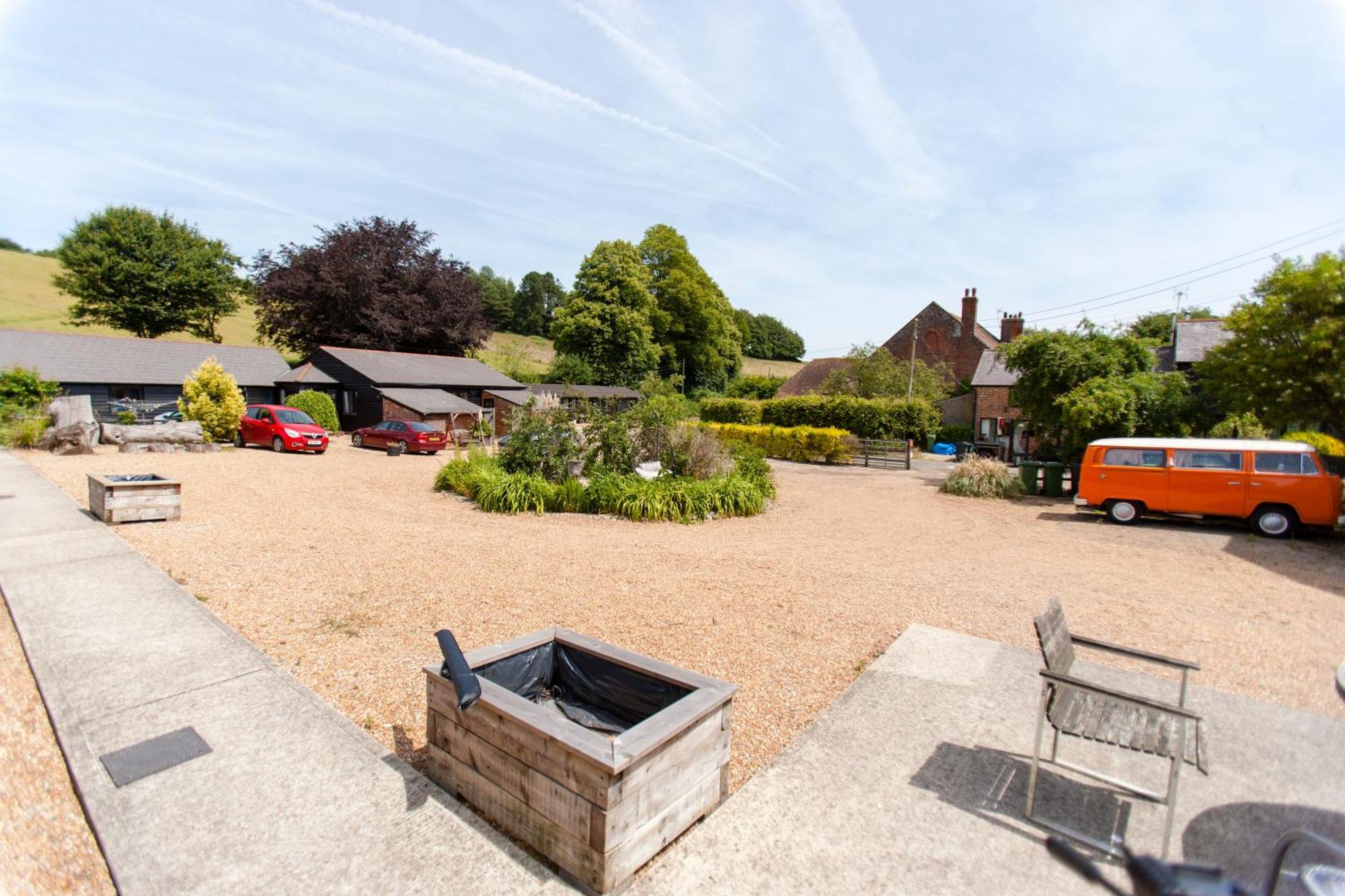 Five Cottages In Aonb And A Hobbit House! Canterbury Exterior photo